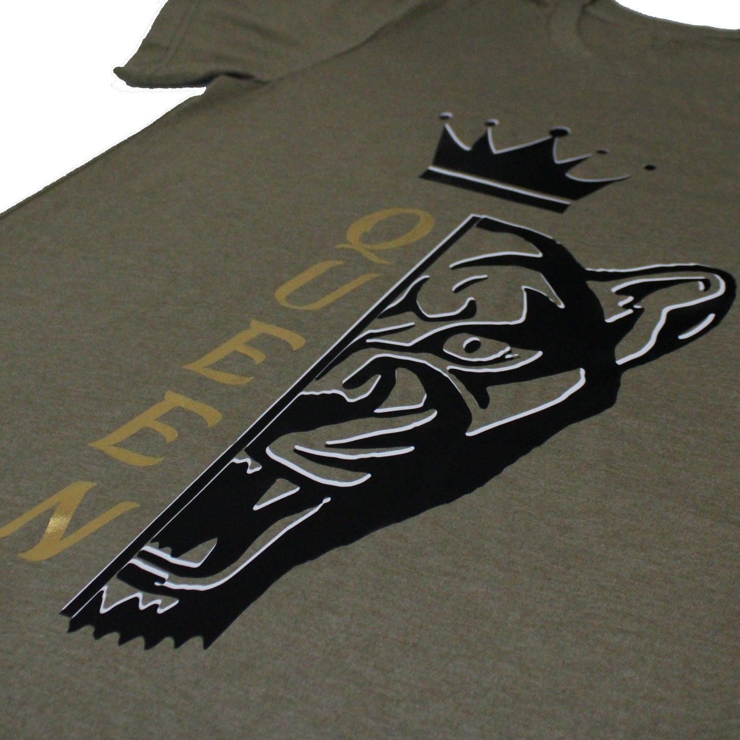 LIONESS QUEEN TEE